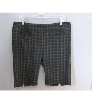 AUR Black Check Bermuda Walking Golf Shorts Sz 10